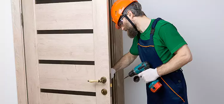 Replace Internal Door Handle with Lock Pueblo